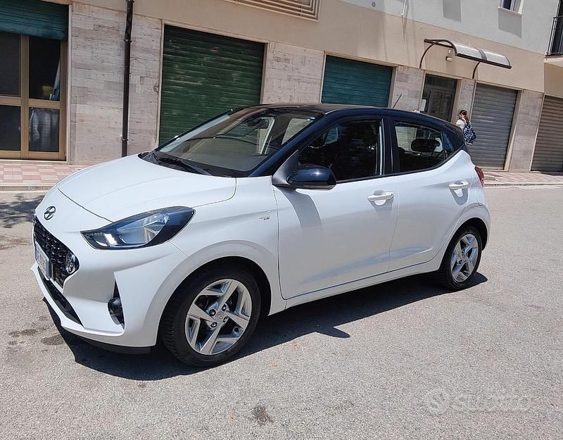 Usata Hyundai i10 67 CV (49 kW) 2021 Bianco Utilitaria