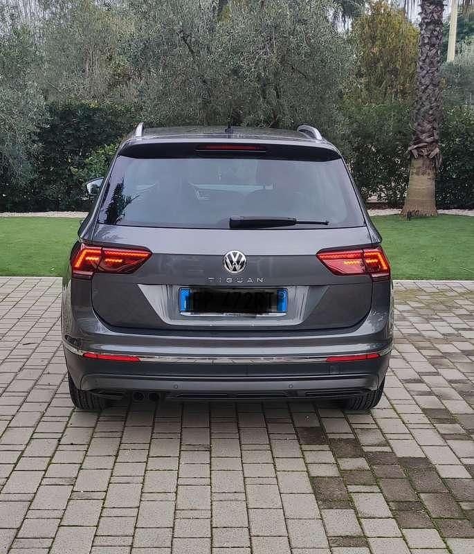 Usata VW Tiguan Advance 150 CV (110 kW) 2018 Grigio SUV