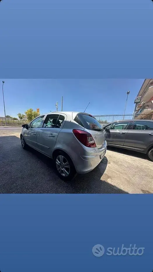 Usata Opel Corsa Cosmo 90 CV (66 kW) 2008 Grigio Utilitaria