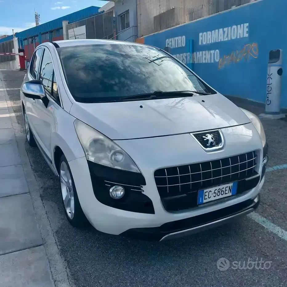 Usata Peugeot 3008 Business-Line 150 CV (110 kW) 2010 Bianco Station wagon