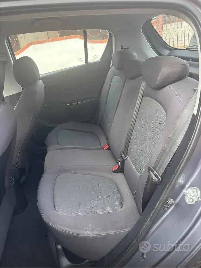 Usata Hyundai i20 78 CV (57 kW) 2009 Grigio Utilitaria