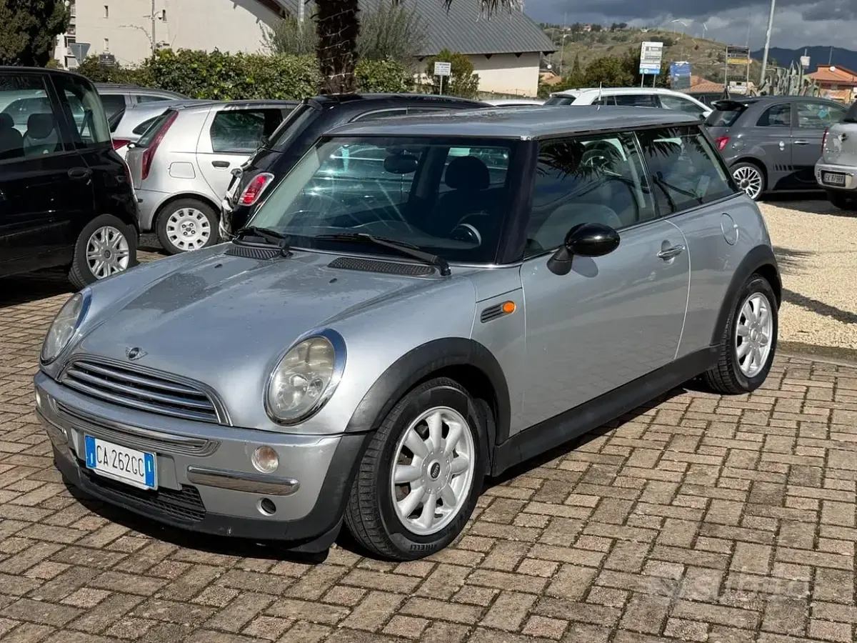 Usata Mini One D 75 CV (55 kW) 2003 Grigio Utilitaria