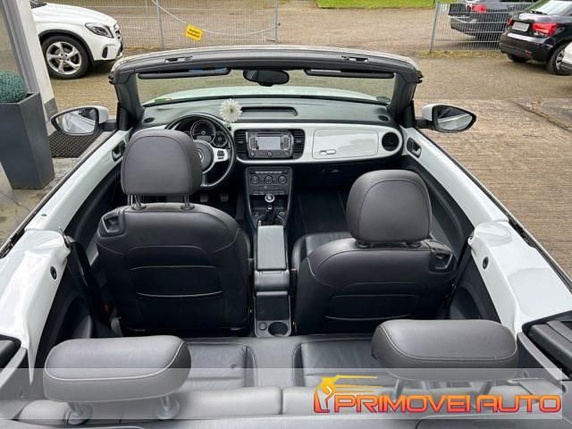 Usata VW Beetle Cabriolet Cup 105 CV (77 kW) 2014 Bianco Cabrio