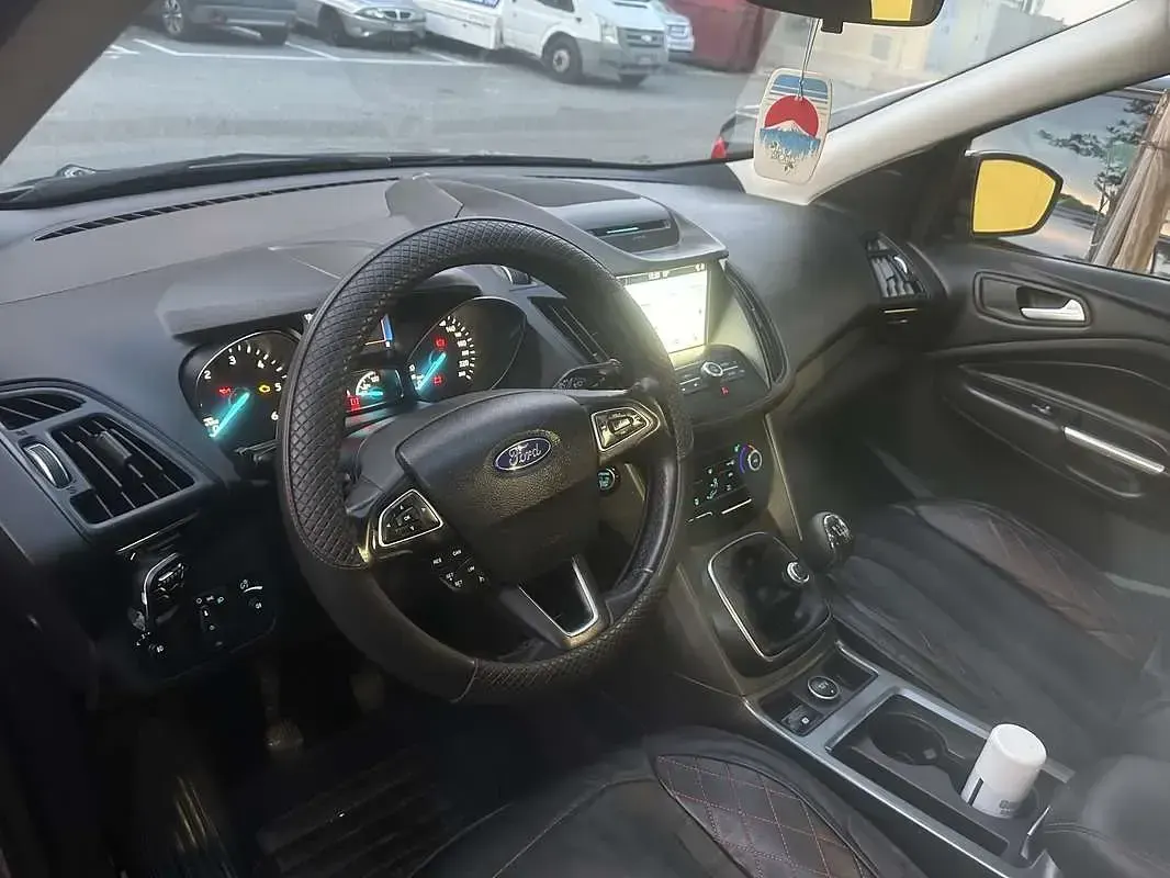 Usata Ford Kuga Business Edition 120 CV (88 kW) 2018 Grigio SUV