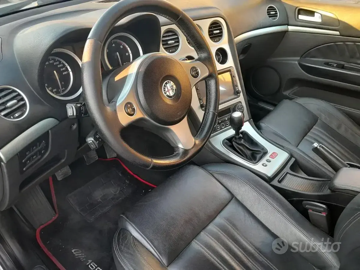 Usata Alfa Romeo 159 170 CV (125 kW) 2010 Grigio Berlina