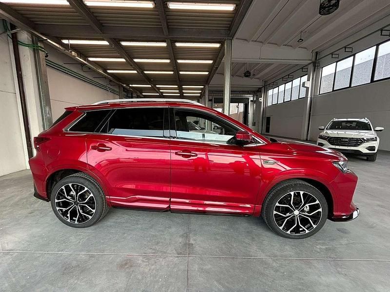 Nuova Cirelli 3 139 CV (102 kW) 2025 Rosso SUV