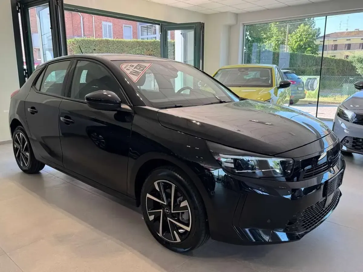 Nuova Opel Corsa 110 CV (80 kW) 2026 Nero Utilitaria