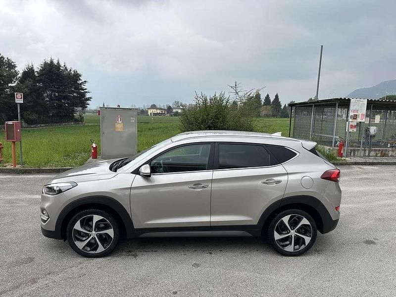 Usata Hyundai Tucson Xpossible 141 CV (103 kW) 2016 SUV