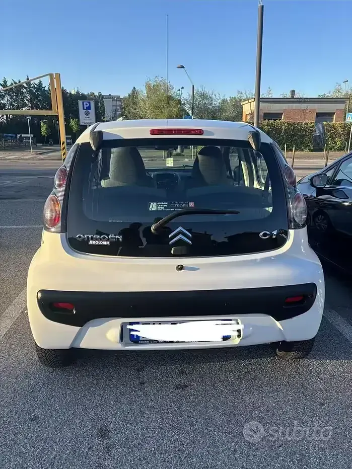 Usata Citroën C1 68 CV (50 kW) 2011 Bianco Utilitaria