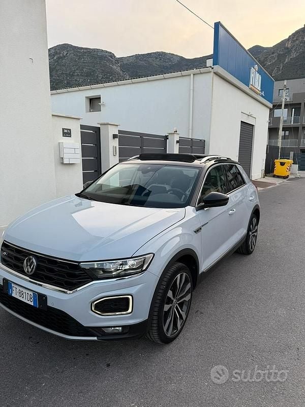 Usata VW T-Roc Advance 150 CV (110 kW) 2019 Grigio SUV