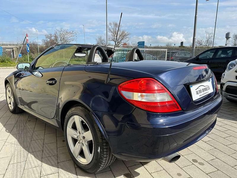Usata Mercedes SLK200 163 CV (119 kW) 2004 Blu/azzurro Cabrio