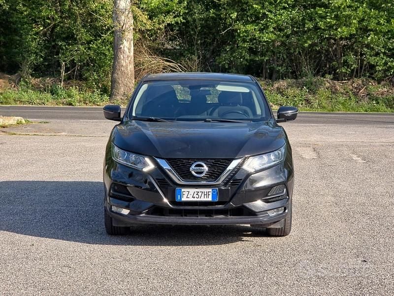 Gebraucht Nissan Qashqai Tekna 116 PS (85 kW) 2019 Schwarz SUV