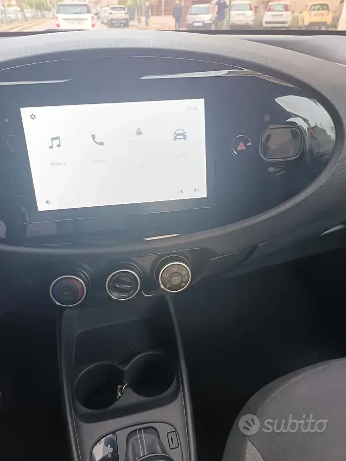 Usata Toyota Aygo X Active 72 CV (52 kW) 2024 Grigio SUV