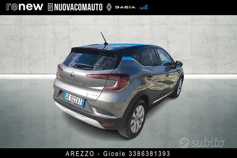 Usata Renault Captur Intens 160 CV (117 kW) 2022 Grigio SUV