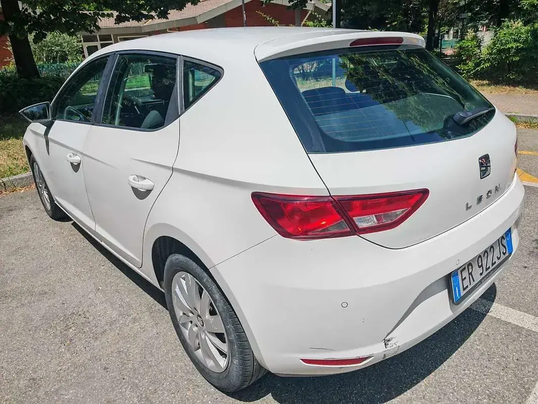 Usata Seat Leon Reference 86 CV (63 kW) 2013 Bianco Berlina
