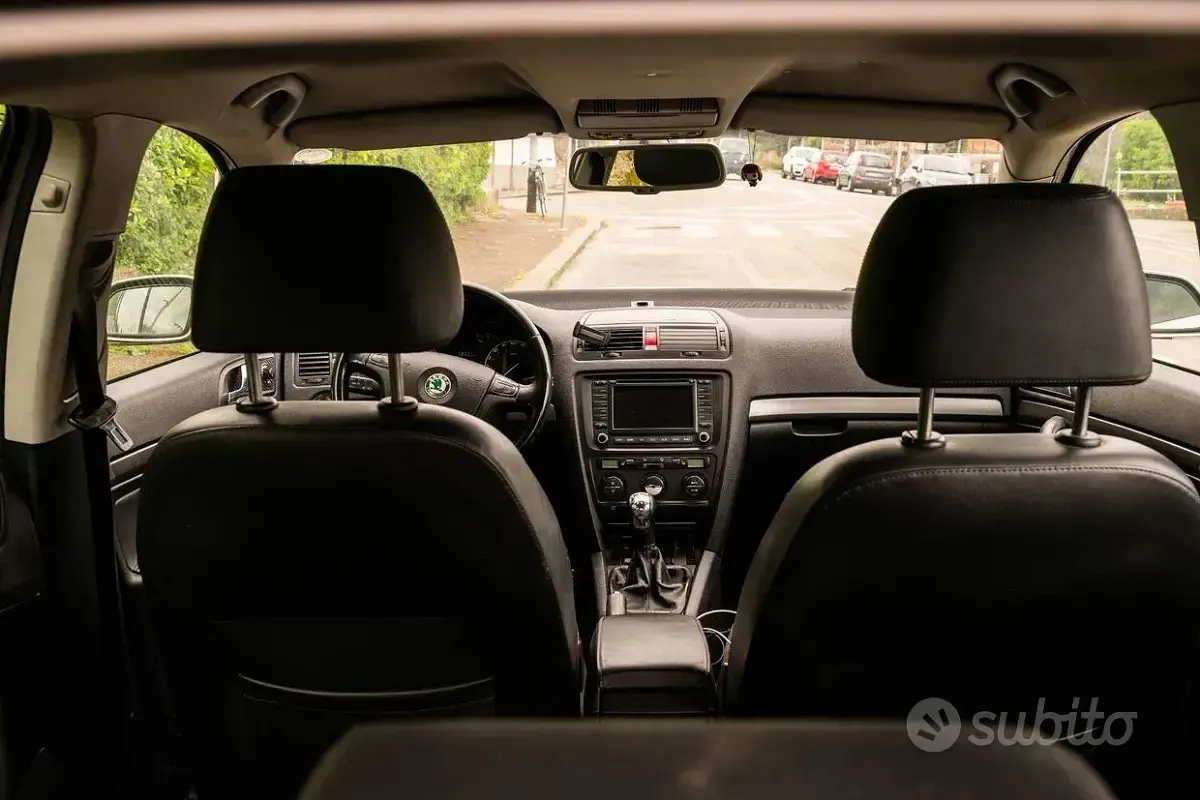 Usata Skoda Octavia 140 CV (102 kW) 2005 Grigio Berlina