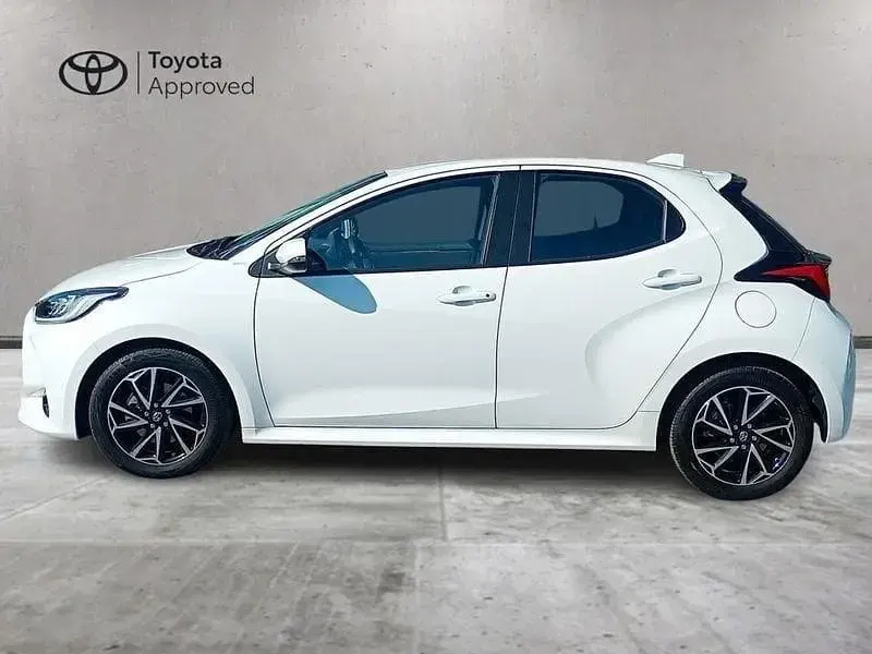 Usata Toyota Yaris Hybrid Trend 92 CV (67 kW) 2022 Bianco SUV