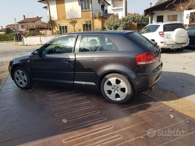 Usata Audi A3 Ambition 140 CV (102 kW) 2005 Nero Utilitaria