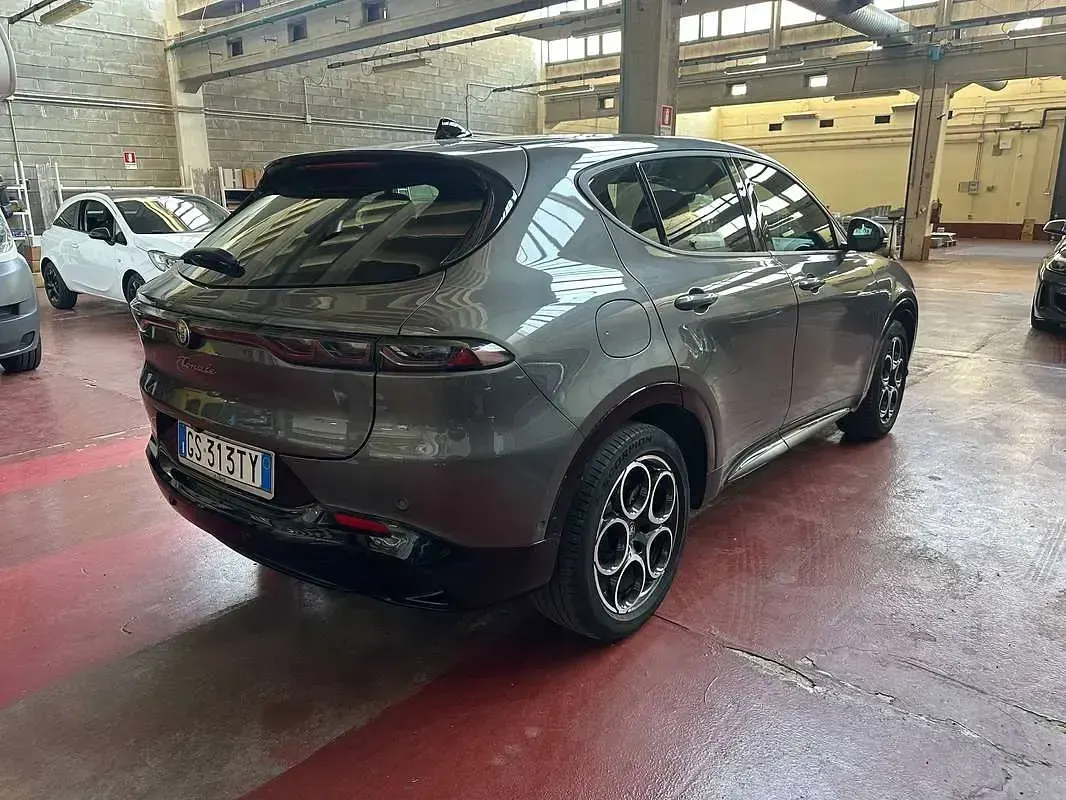 Usata Alfa Romeo Tonale Ti 131 CV (96 kW) 2024 Grigio SUV