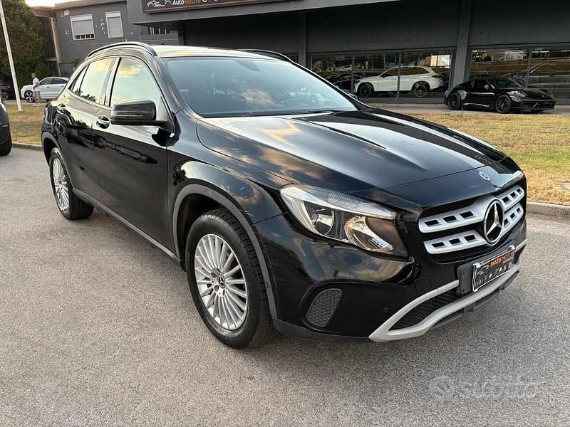 Nero Usata 2019 Mercedes GLA200 Executive SUV | 18.999 € (Ottimo prezzo) - Immagine 1/4