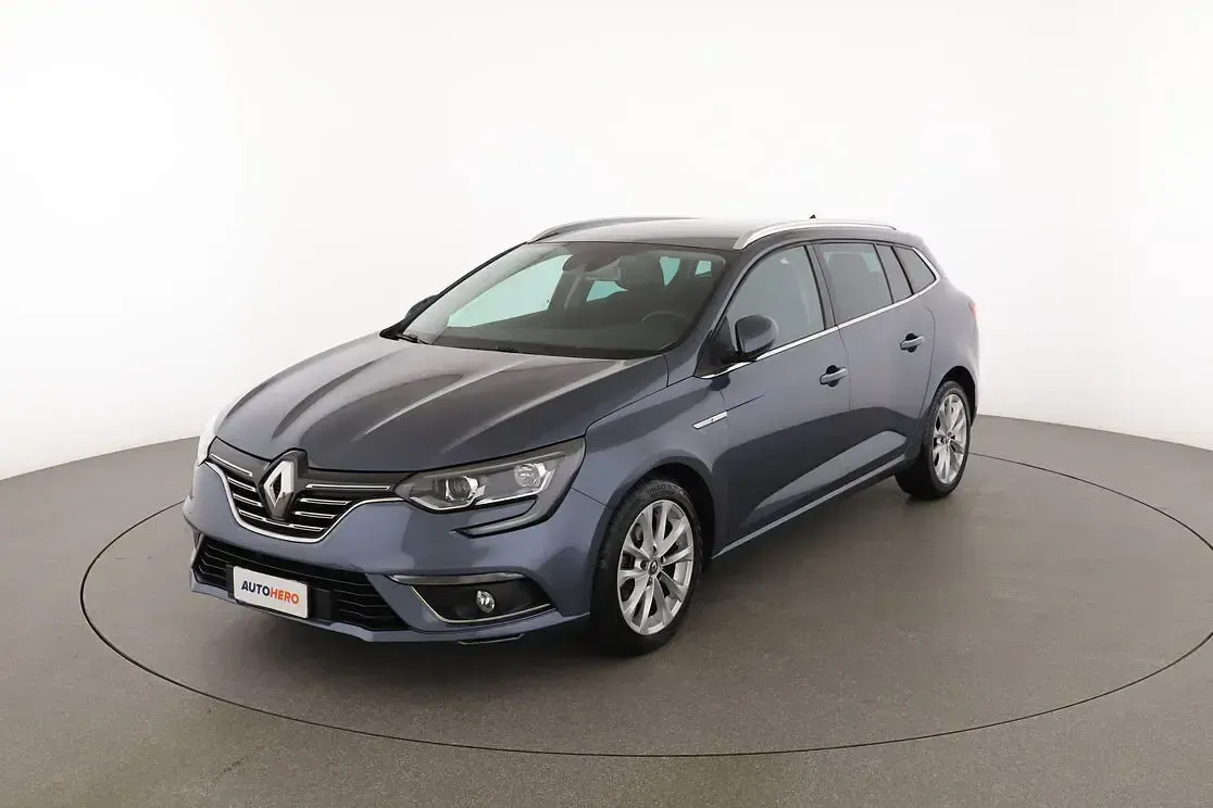 Käytetty Renault Mégane IV Intens 110 HP (80 kW) 2017