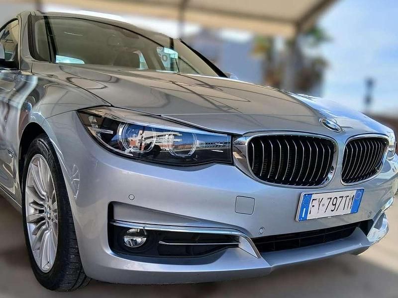 Usata BMW 318 Gran Turismo Luxury Line 150 CV (110 kW) 2019 Argento Berlina