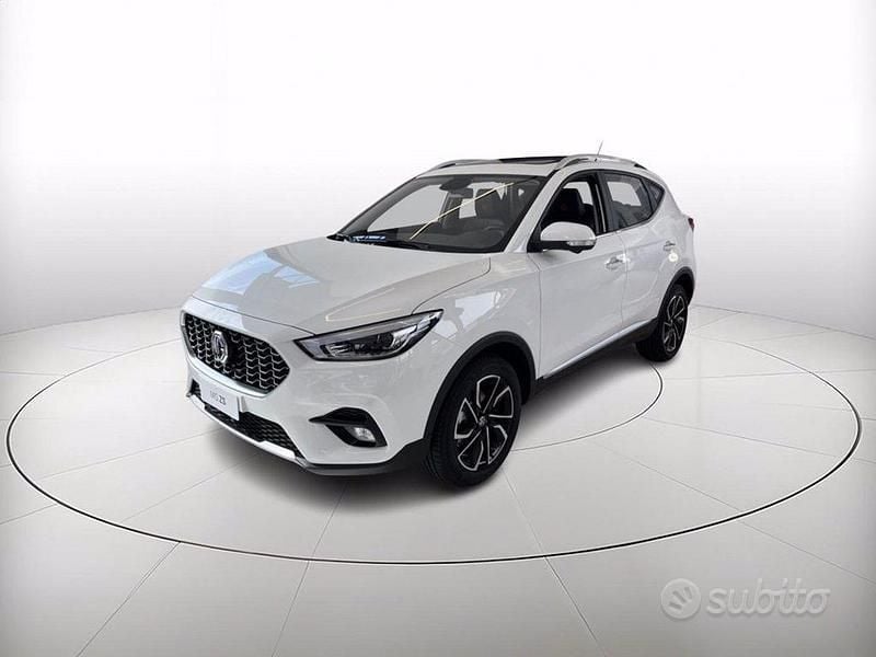 Usata MG ZS Luxury 112 CV (82 kW) 2024 Bianco Berlina