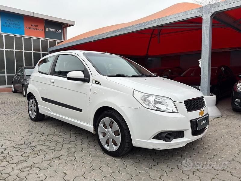 Usata Chevrolet Aveo LS 82 CV (60 kW) 2010 Bianco Berlina