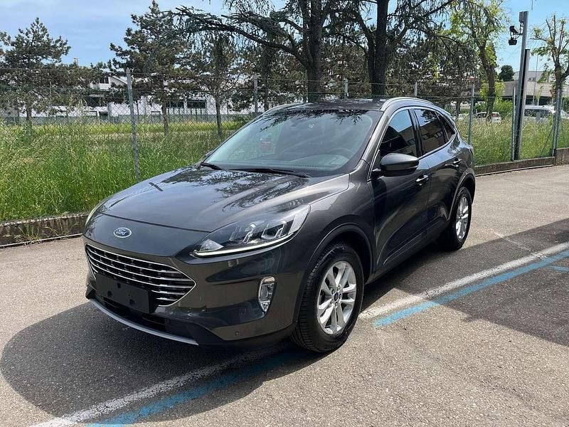 Usata Ford Kuga Titanium 120 CV (88 kW) 2024 Grigio SUV