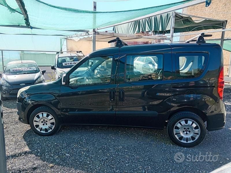 Usata Fiat Doblò S 119 CV (87 kW) 2011 Nero Monovolume