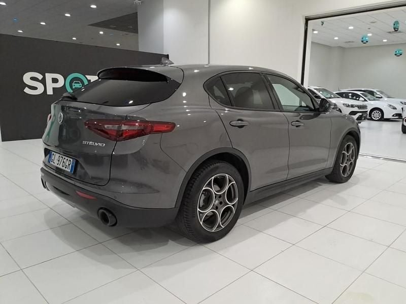 Usata Alfa Romeo Stelvio Sprint 190 CV (139 kW) 2022 Grigio SUV