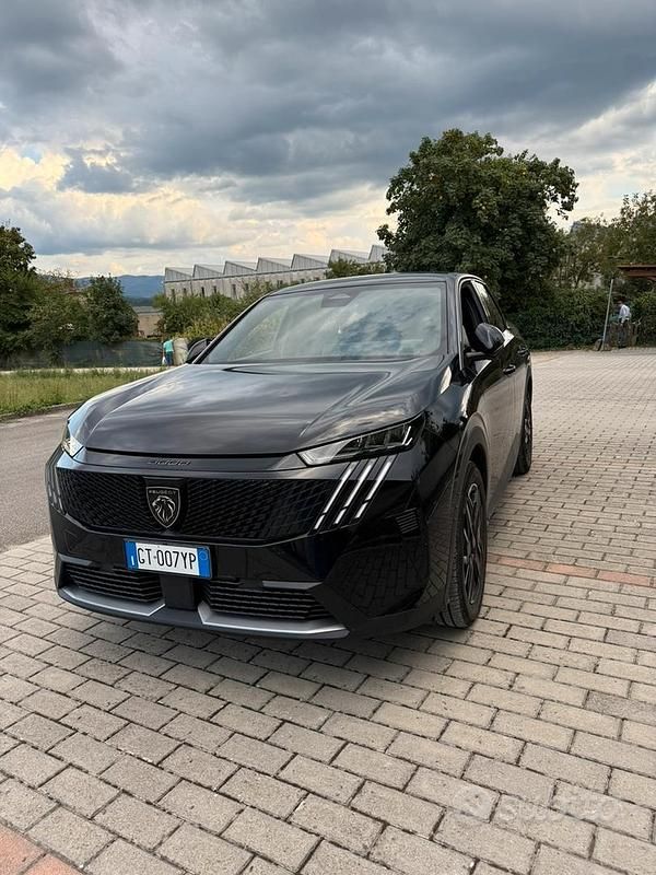 Usata Peugeot 3008 Allure 136 CV (100 kW) 2024 Nero SUV