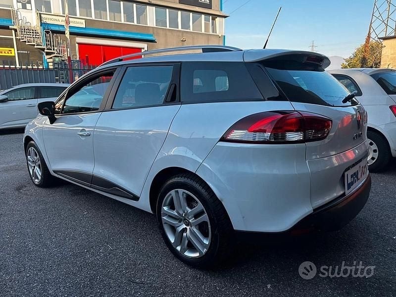 Usata Renault Clio GrandTour Business 90 CV (66 kW) 2019 Bianco Station wagon