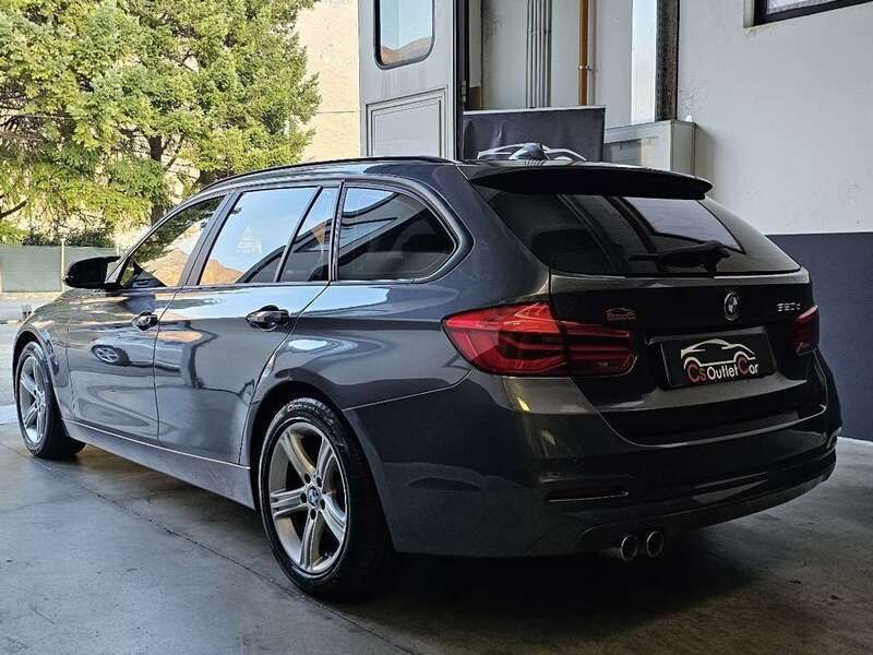 Usata BMW 320 Advantage 190 CV (139 kW) 2017 Grigio Station wagon