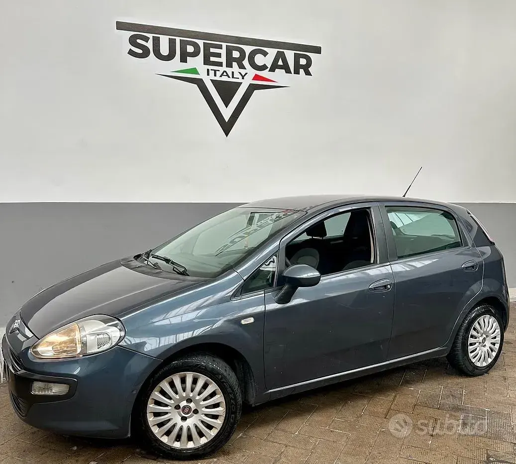 Usata Fiat Punto Active 69 CV (50 kW) 2010 Grigio Utilitaria