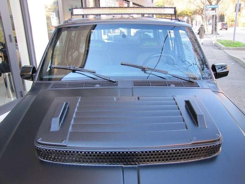 Usata Jeep Cherokee Limited 250 CV (183 kW) 1990 Nero SUV