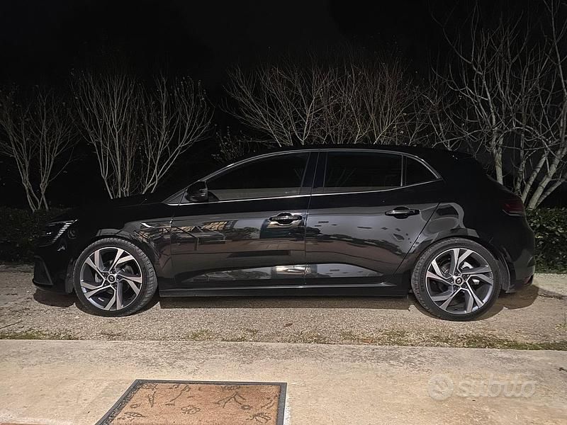 Nero Usata 2021 Renault Mégane IV RS Line Tre volumi | 17.000 € (Cara) - Immagine 1/4