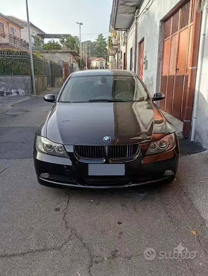 Usata BMW 320 163 CV (119 kW) 2005 Nero Berlina