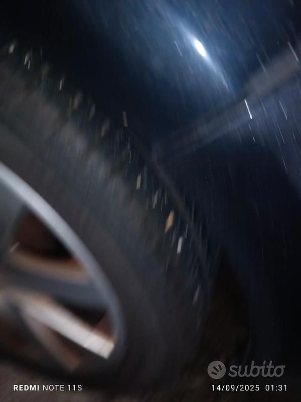 Nero Usata 2010 VW Golf VI Due volumi | 6500 € (Buon prezzo) - Immagine 1/4