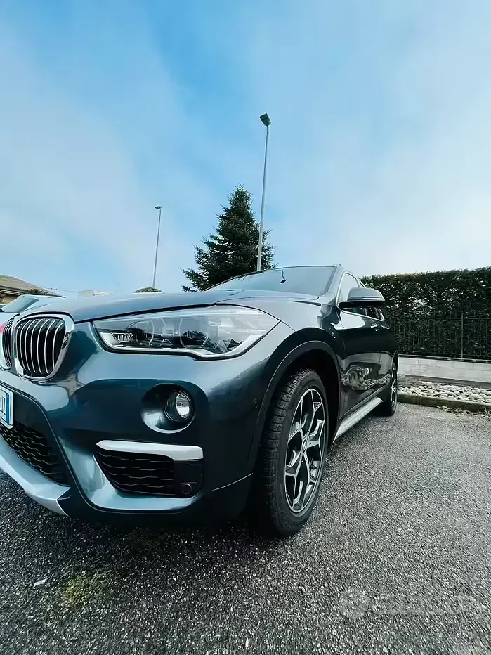 Usata BMW X1 150 CV (110 kW) 2019 Grigio SUV