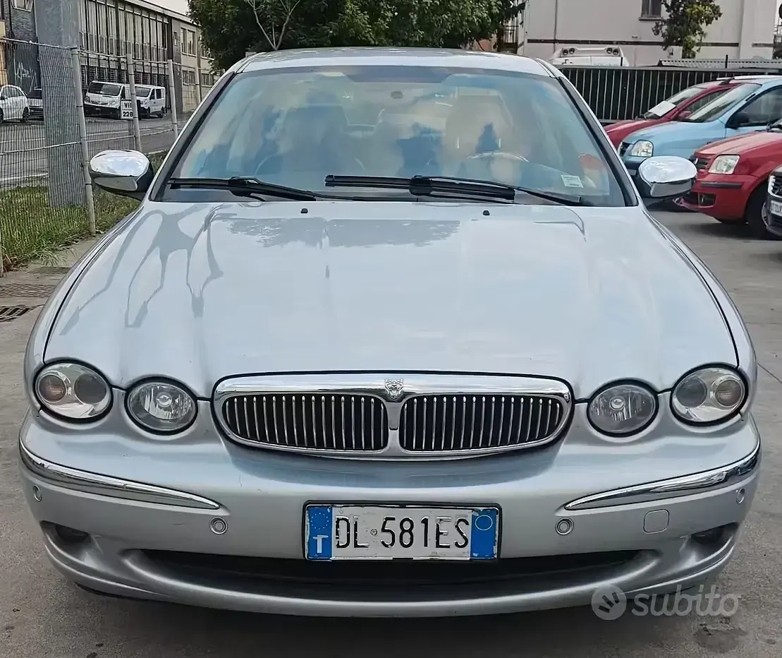 Usata Jaguar X-type Executive 155 CV (114 kW) 2006 Grigio Berlina