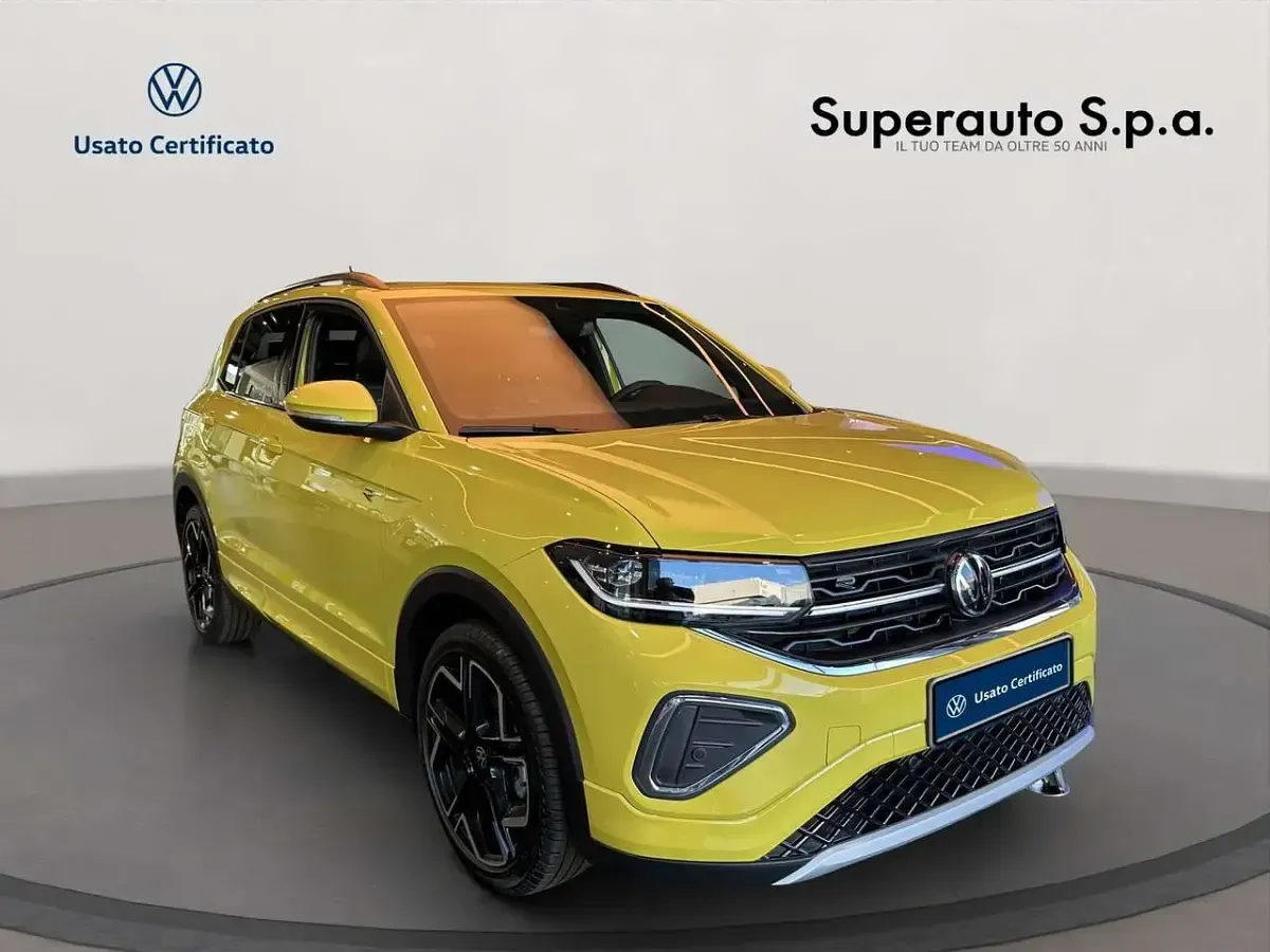 Nuova VW T-Cross R-line Plus 116 CV (85 kW) 2026 Giallo SUV