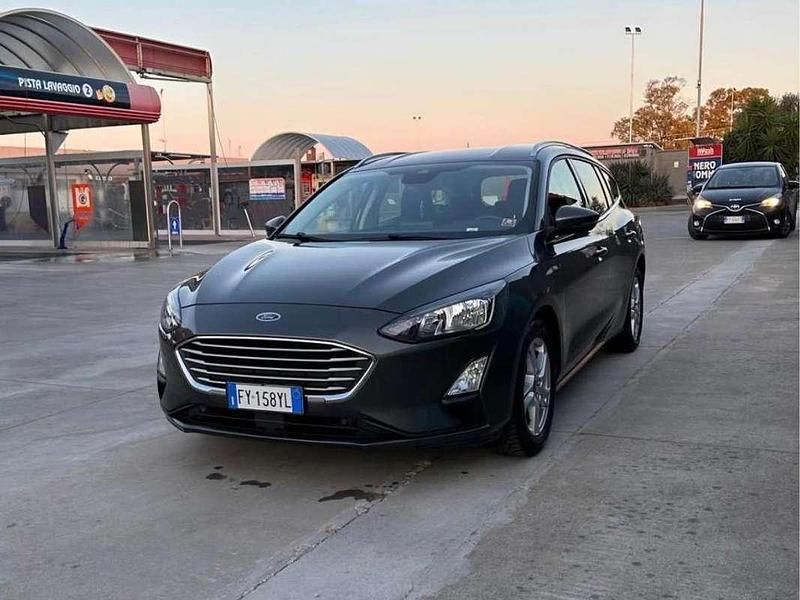 Usata Ford Focus Business Edition 120 CV (88 kW) 2019 Grigio Station wagon
