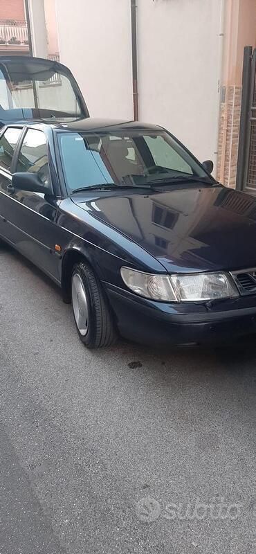 Blu Usata 1998 Saab 900 Due volumi | 1100 € - Immagine 1/3