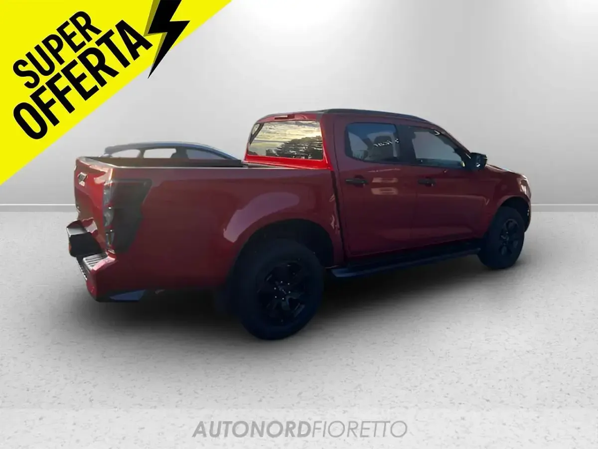 Nuova Isuzu D-Max 165 CV (121 kW) 2025 Namibu orange Pick-up