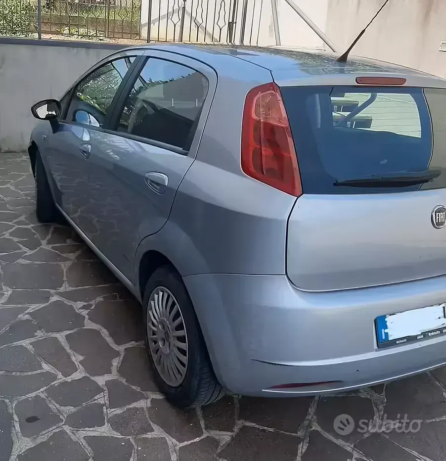 Usata Fiat Grande Punto 65 CV (47 kW) 2008 Grigio Utilitaria