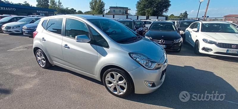 Usata Hyundai ix20 Style 90 CV (66 kW) 2010 Grigio Utilitaria