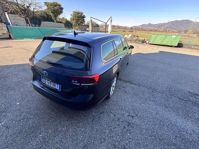 Begagnad VW Passat Business 122 HK (89 kW) 2021 Svart Kombi