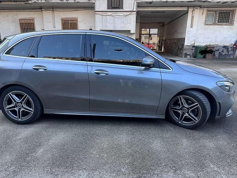 Usata Mercedes B200 Premium 150 CV (110 kW) 2019 Monovolume