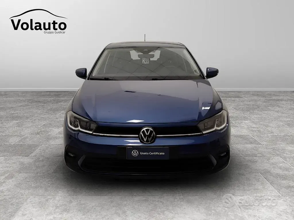 Begagnad VW Polo Life 95 HK (69 kW) 2023 Blå Halvkombi